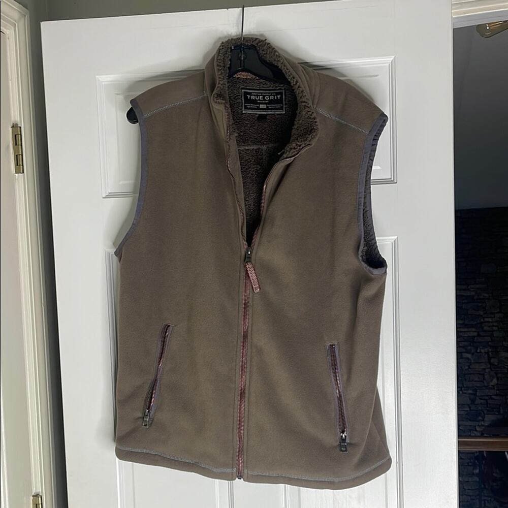 True Grit Brown Fleece Vest with Stand-Up Collar.  XL